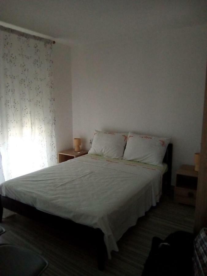 Apartments Bartol Vir Luaran gambar