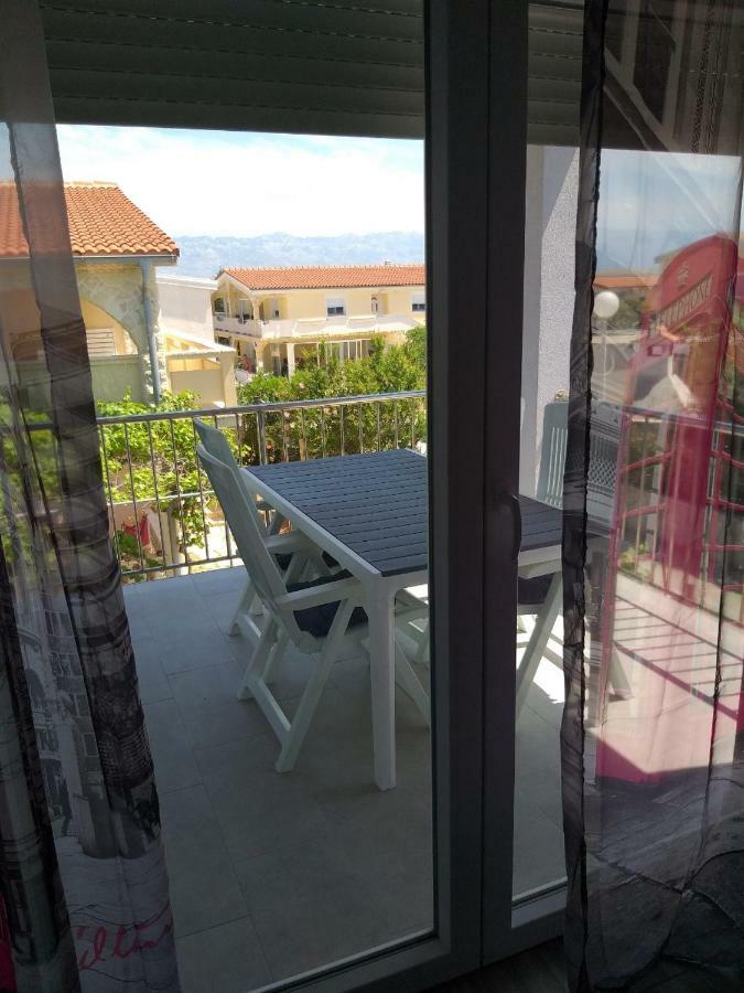 Apartments Bartol Vir Luaran gambar