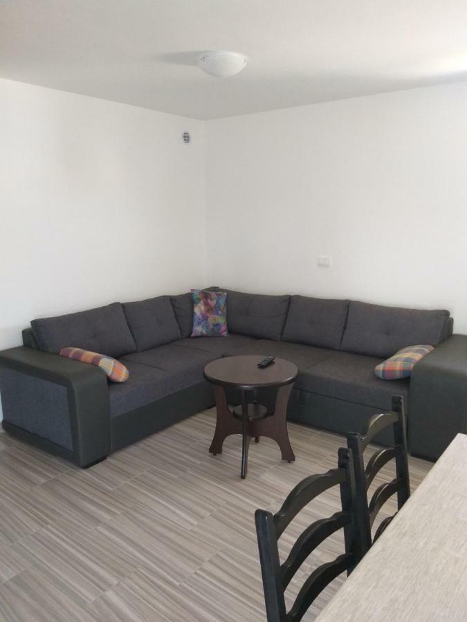 Apartments Bartol Vir Luaran gambar