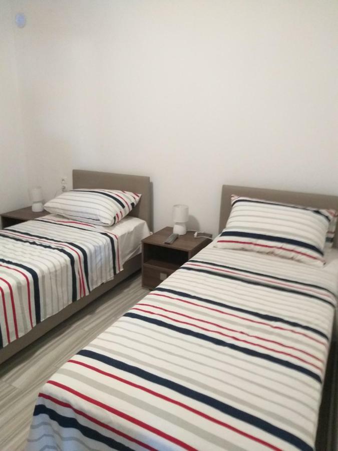 Apartments Bartol Vir Luaran gambar