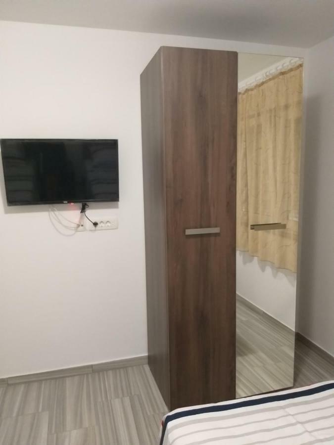 Apartments Bartol Vir Luaran gambar